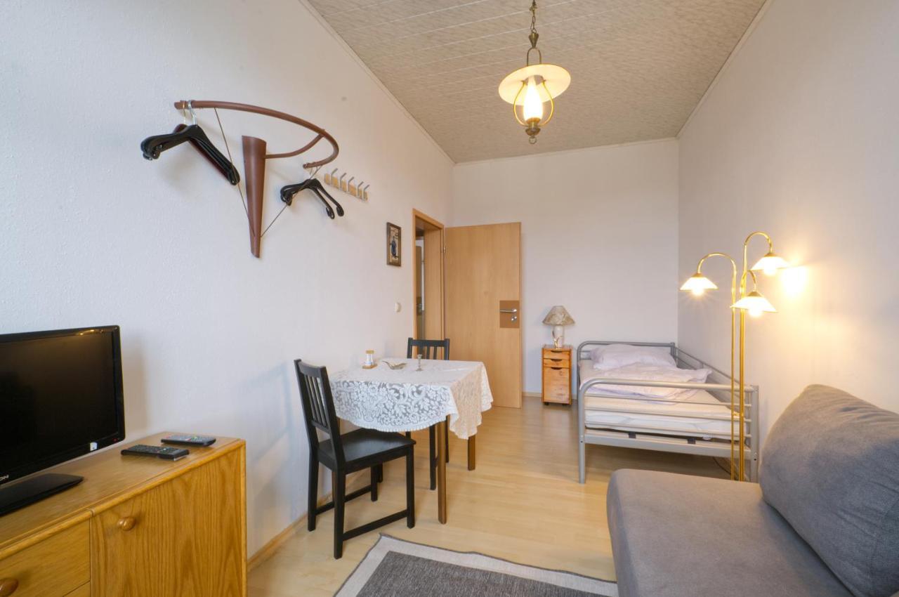 Ferienwohnung Am Busbahnhof Аннаберг-Бухгольц Екстер'єр фото